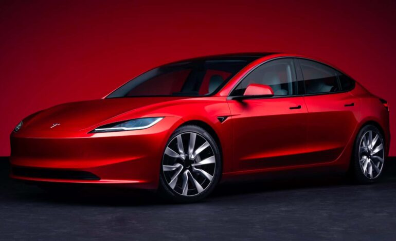 Tesla, tam otonom sürüşü 1 aylığına herkese sunacak.
