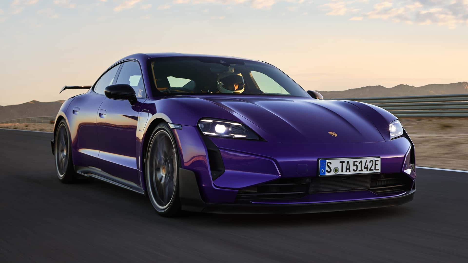 Porsche Taycan Turbo GT, rakiplerine karşı hangi pozisyonda?