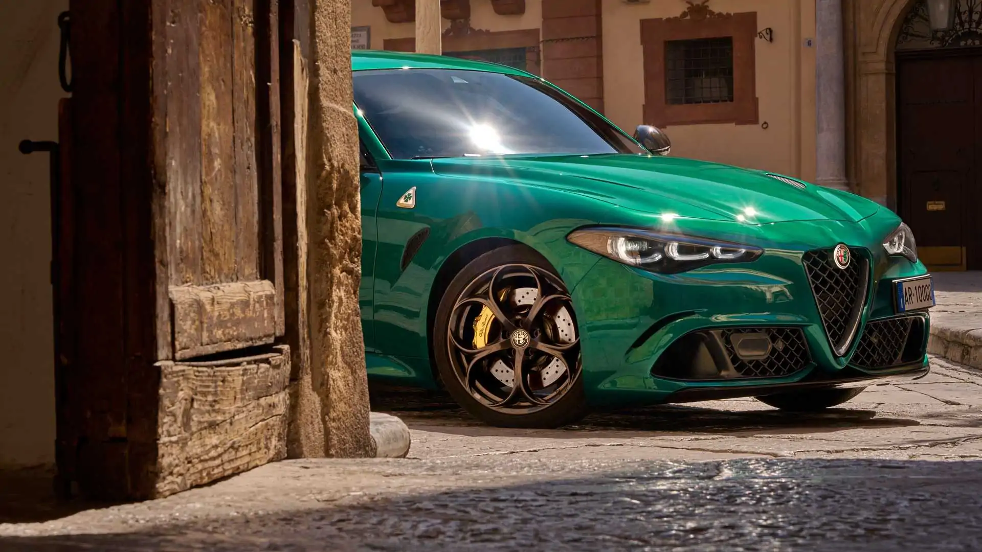 İçten yanmalı Giulia Quadrifoglio