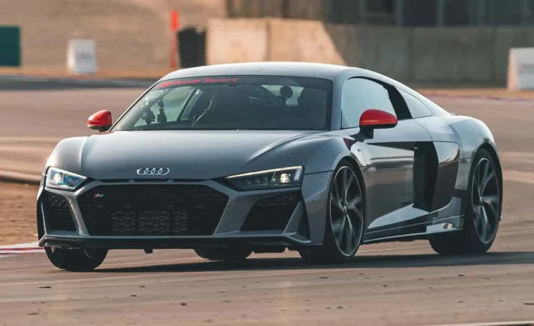 Audi, talebi karşılamak için R8 üretimine devam ediyor