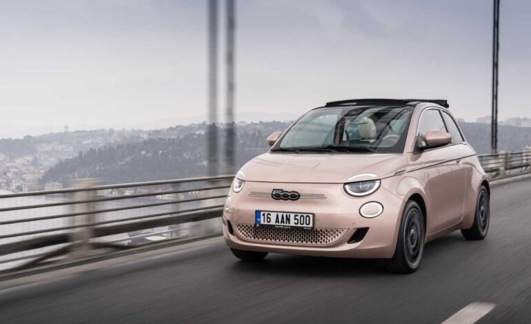 Fiat, 500e modeline içten yanmalı bir seçenek ekleyebilir