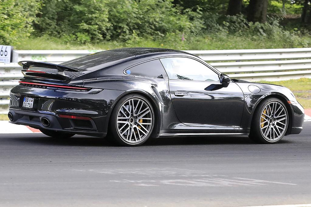 Hibrit Porsche 911, önümüzdeki yaz tanıtılacak