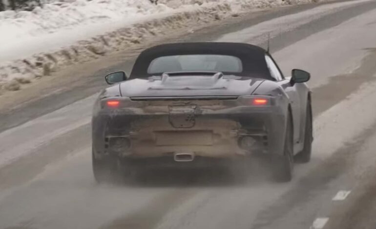 Porsche’nin elektrikli Boxster’ı test sürüşünde görüntülendi!