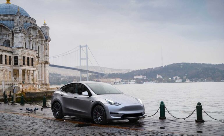 Tesla, Model Y fiyatlarını bazı bölgelerde artırıyor!