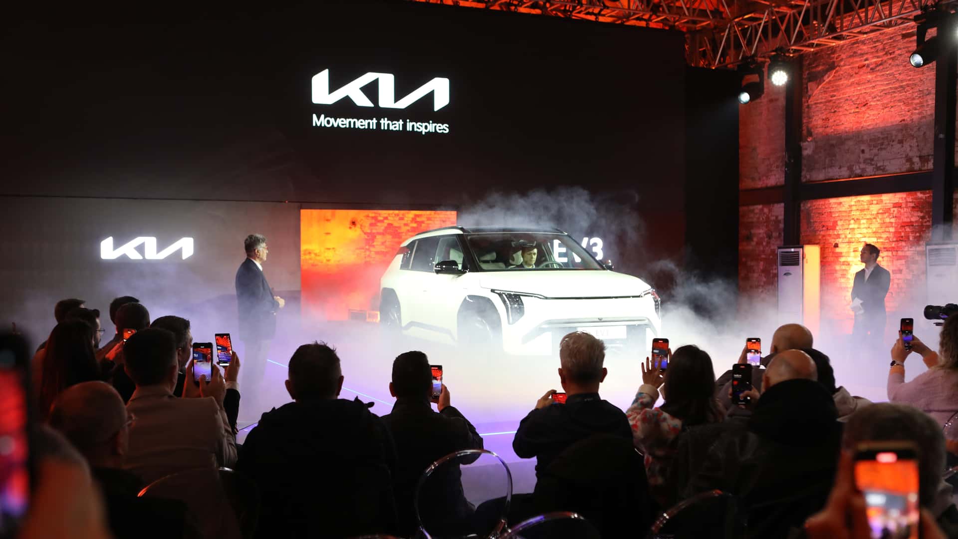 Kia, EV3 ve yeni EV6 modellerini piyasaya sürdü!