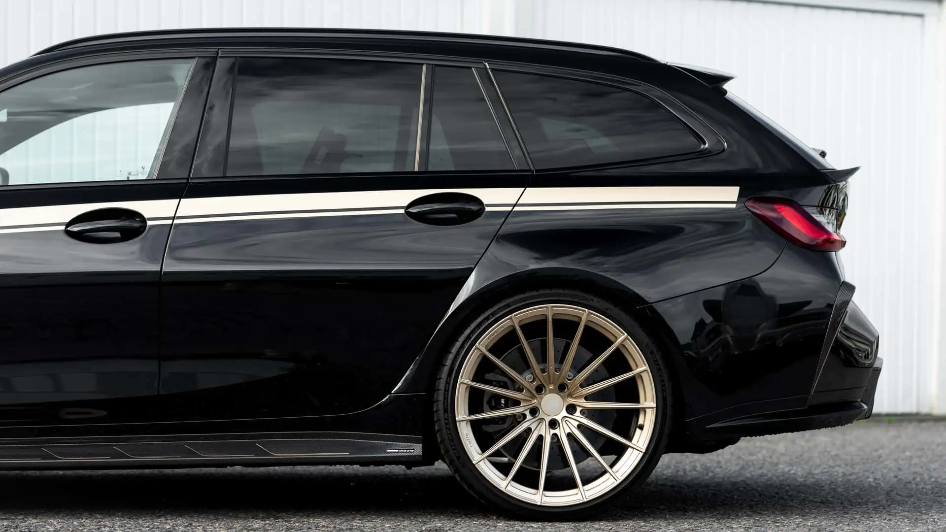 Manhart, BMW M3 Touring’in tek kusurunu gideriyor ve artık 855 bg güce sahip!