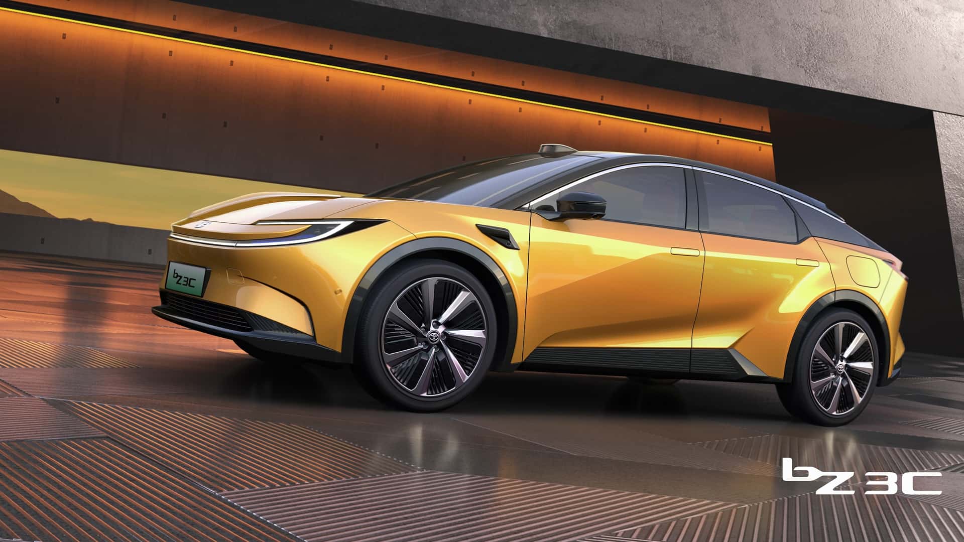 Toyota, Çin’de iki yeni elektrikli aracını tanıtıyor.