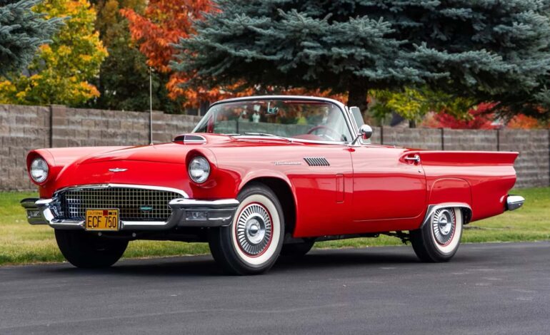 Nadir ve En İyi Ford Thunderbird Modelleri Şimdi Satışta!