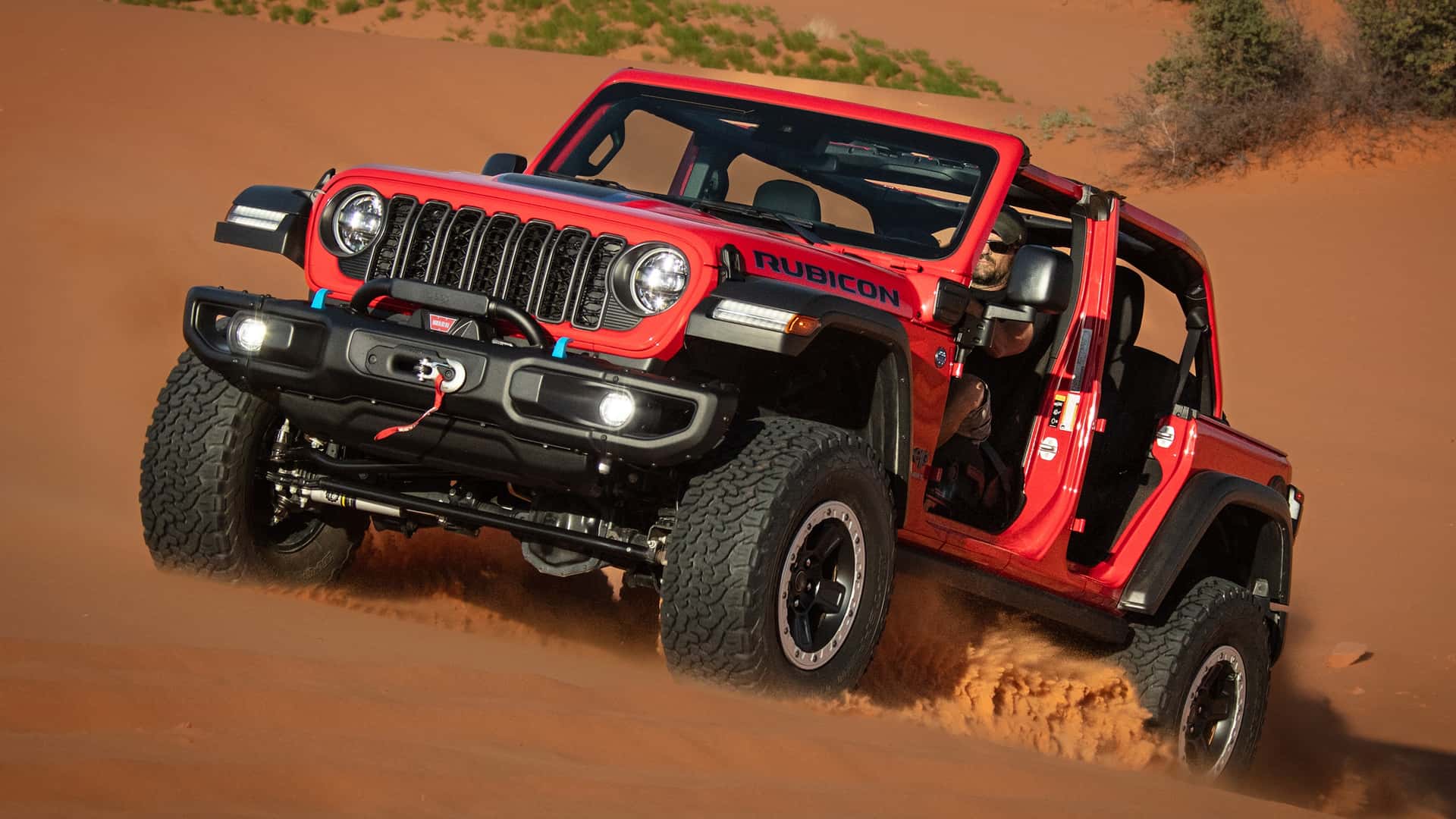 V6 motorlu Jeep Wrangler modelleri artık otomatik şanzımanla sunulacak