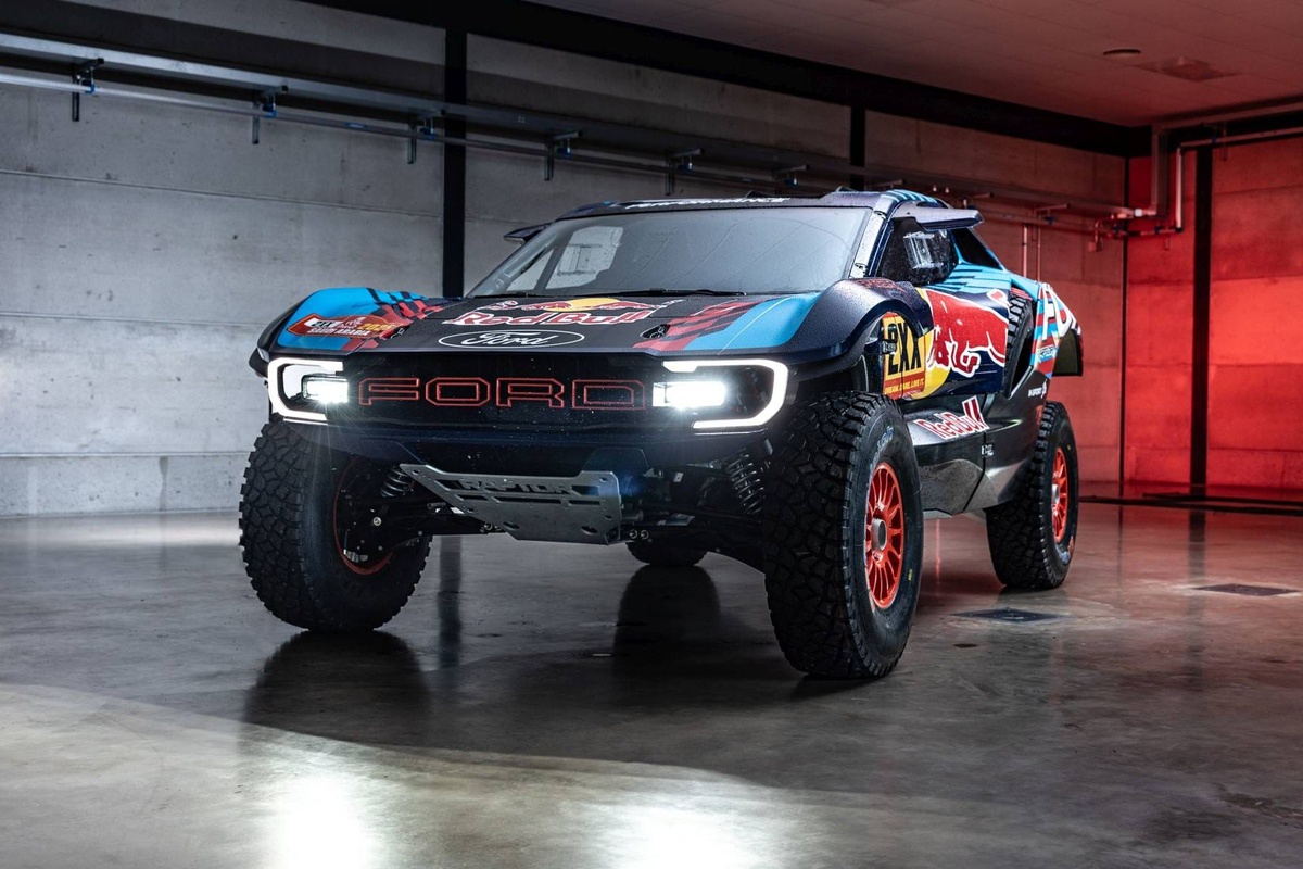 2025 Dakar Rallisi için Araç Rehberi: Ford Raptor T1+