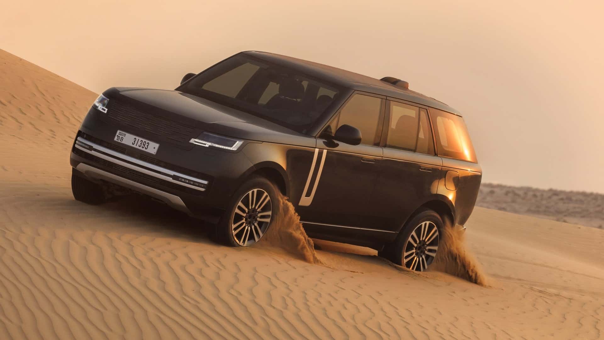 Elektrikli Range Rover, son test aşamalarından başarıyla geçiyor.