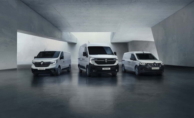 Yenilenen hafif ticari modelleriyle Renault Türkiye’de!