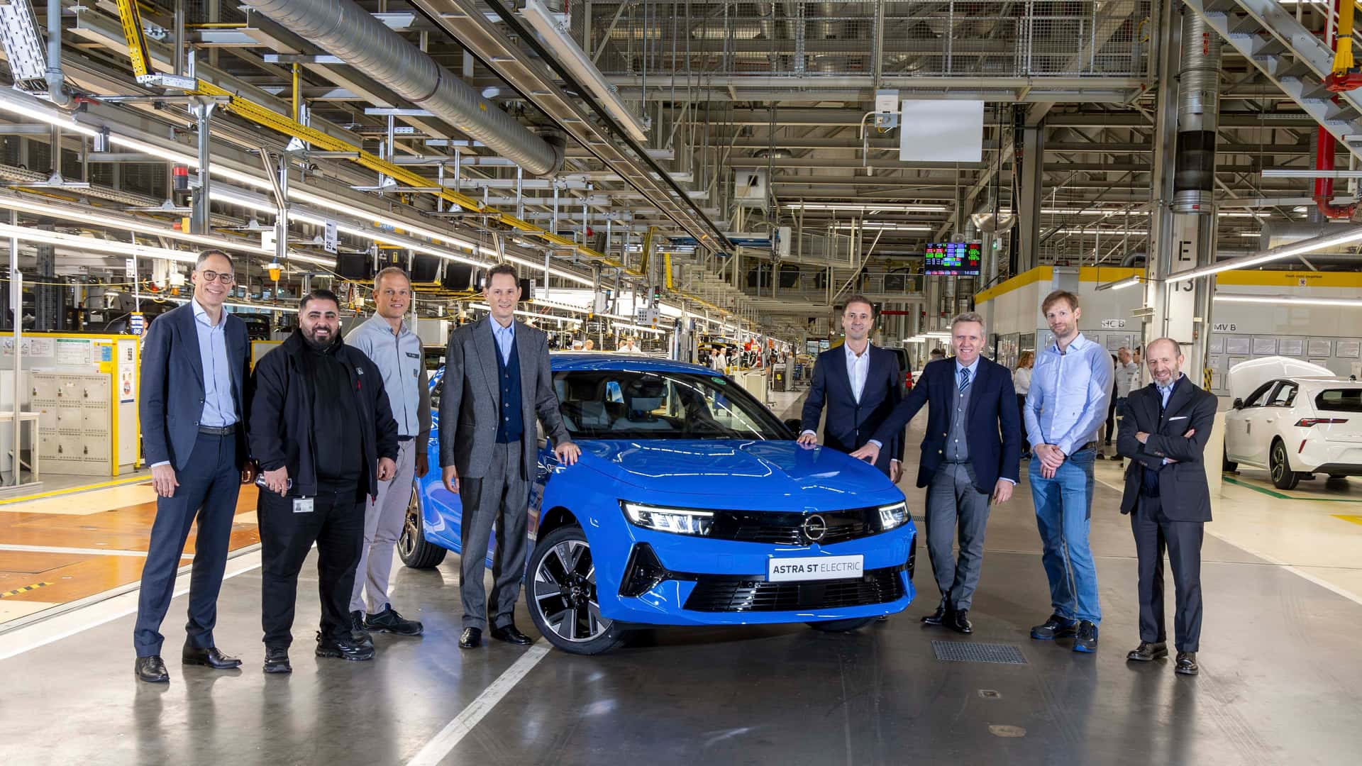 Stellantis, Opel’in Rüsselsheim’daki tesisini ziyaret etti!