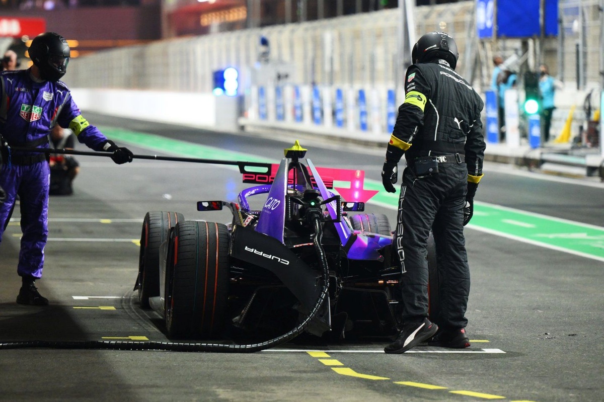 Formula E’de Pit Boost konsepti ilk kez Cidde’de uygulandı, ancak bazı pilotlar sistemden memnun değil.