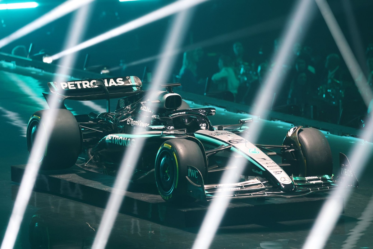 Mercedes, INEOS’un hisselerini satış planlarına cevap verdi