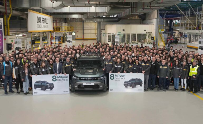 Oyak Renault, ürettiği 8 milyonuncu aracı banttan indirdi!