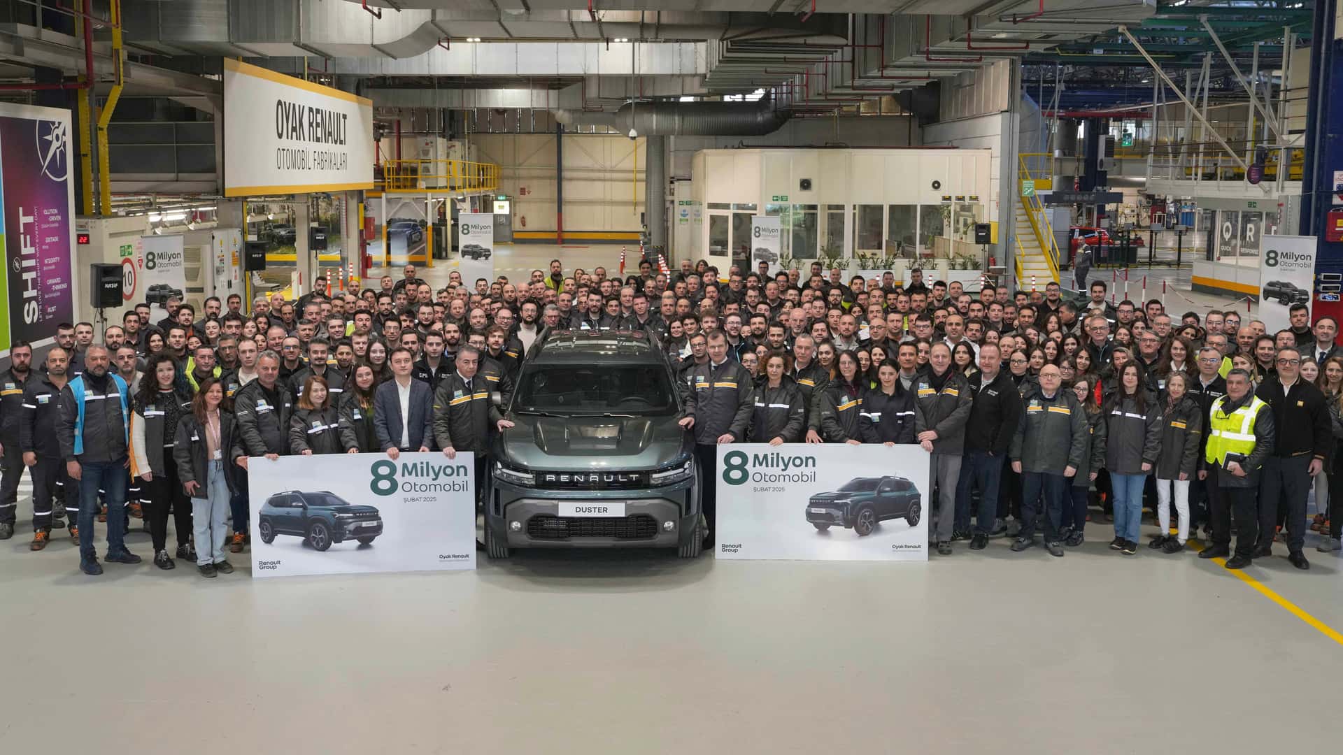 Oyak Renault, ürettiği 8 milyonuncu aracı banttan indirdi!