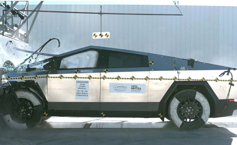 Tesla Cybertruck, NHTSA’dan 5 yıldız aldı!