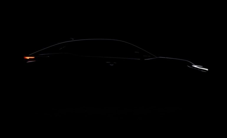 Toyota, 12 Mart’ta bir yeni model tanıtacak!