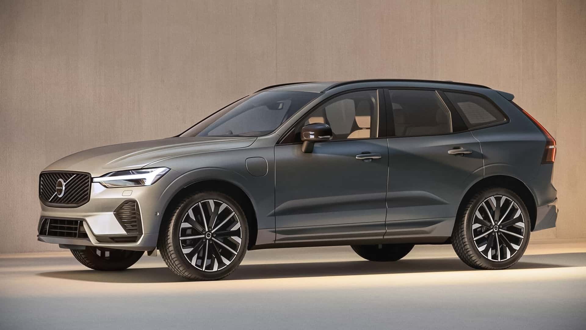 2025 model makyajlı Volvo XC60 resmi olarak duyuruldu!