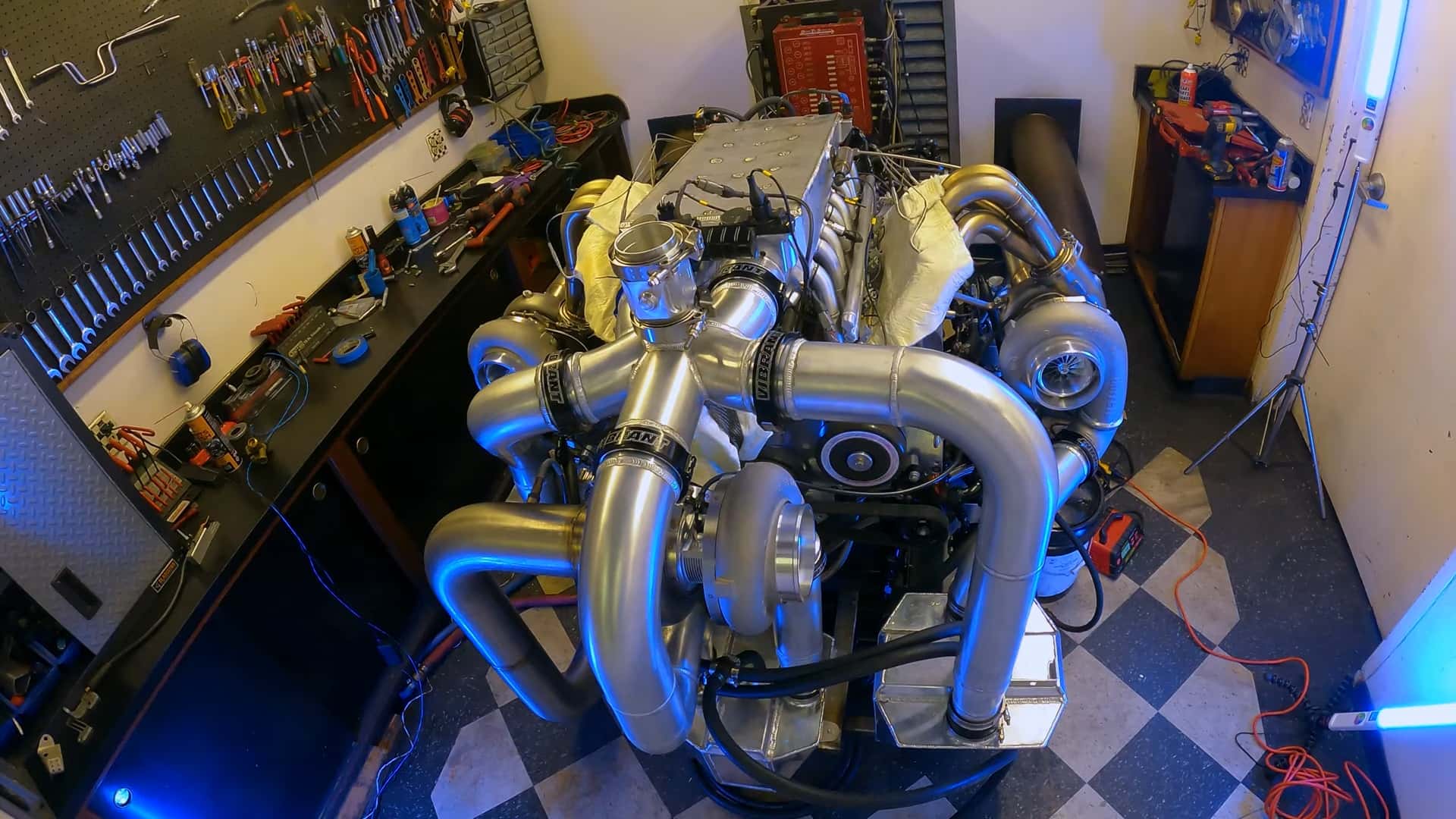 Rob Dahm’ın 12 rotorlu motorunun dyno testi başarıyla tamamlandı.