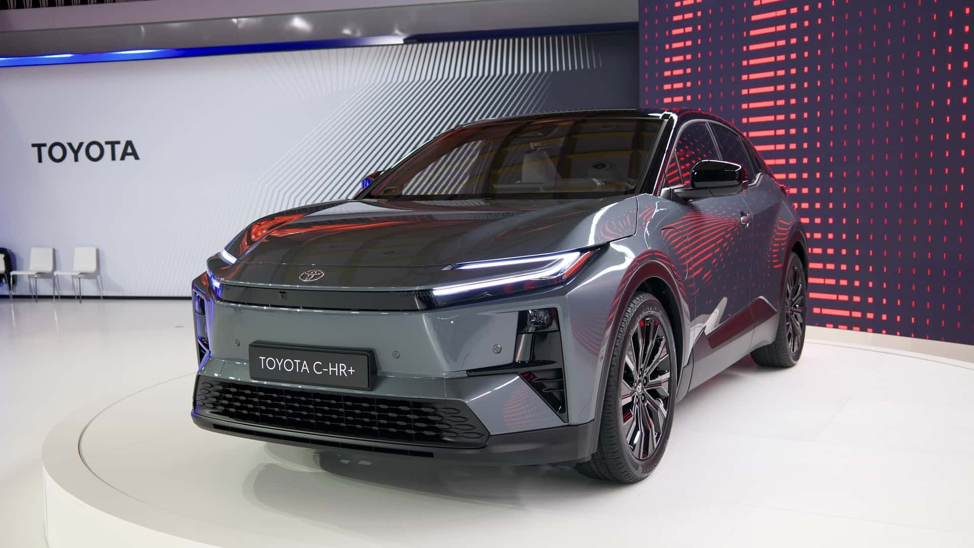 Toyota, batarya fabrikası planlarını erteledi.