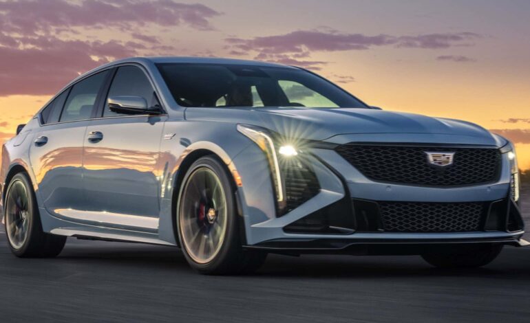 Cadillac, CT4 ve CT5’in yerine elektrikli modeller geliştiriyor