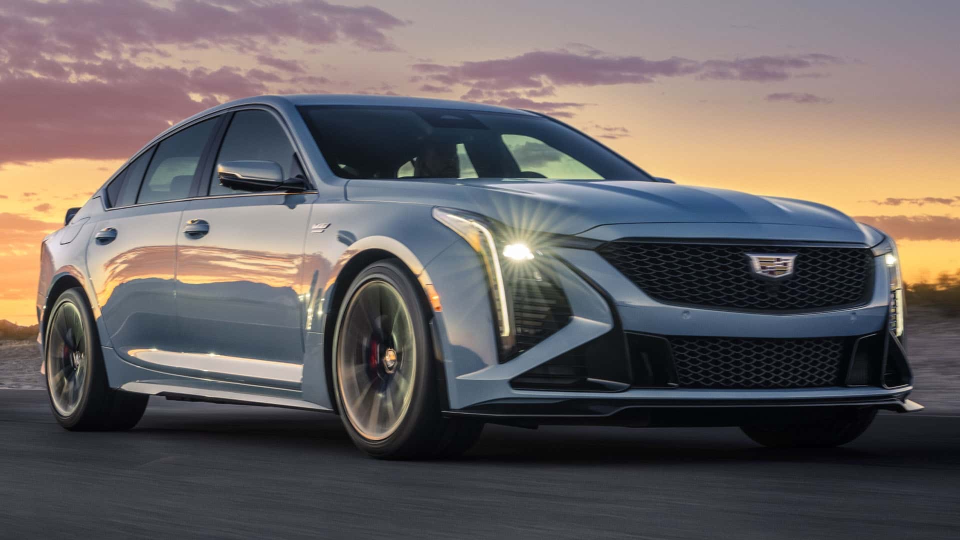Cadillac, CT4 ve CT5’in yerine elektrikli modeller geliştiriyor