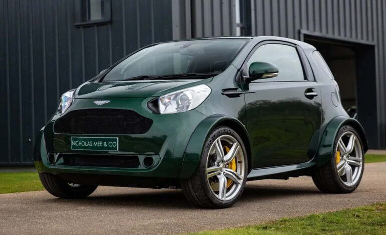 Aston Martin, V8 motorlu Cygnet modelini satışa çıkarıyor!