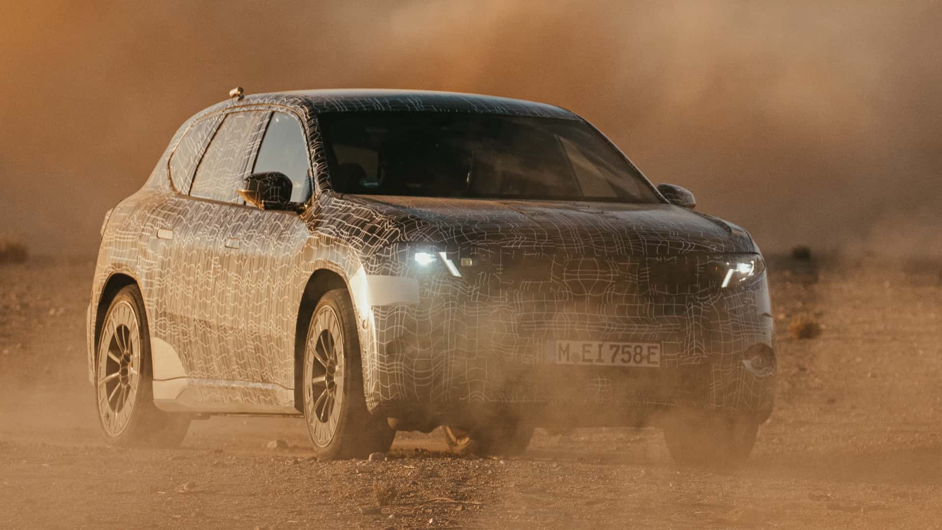 BMW iX3 Neue Klasse, sıcak hava testlerinden geçiyor