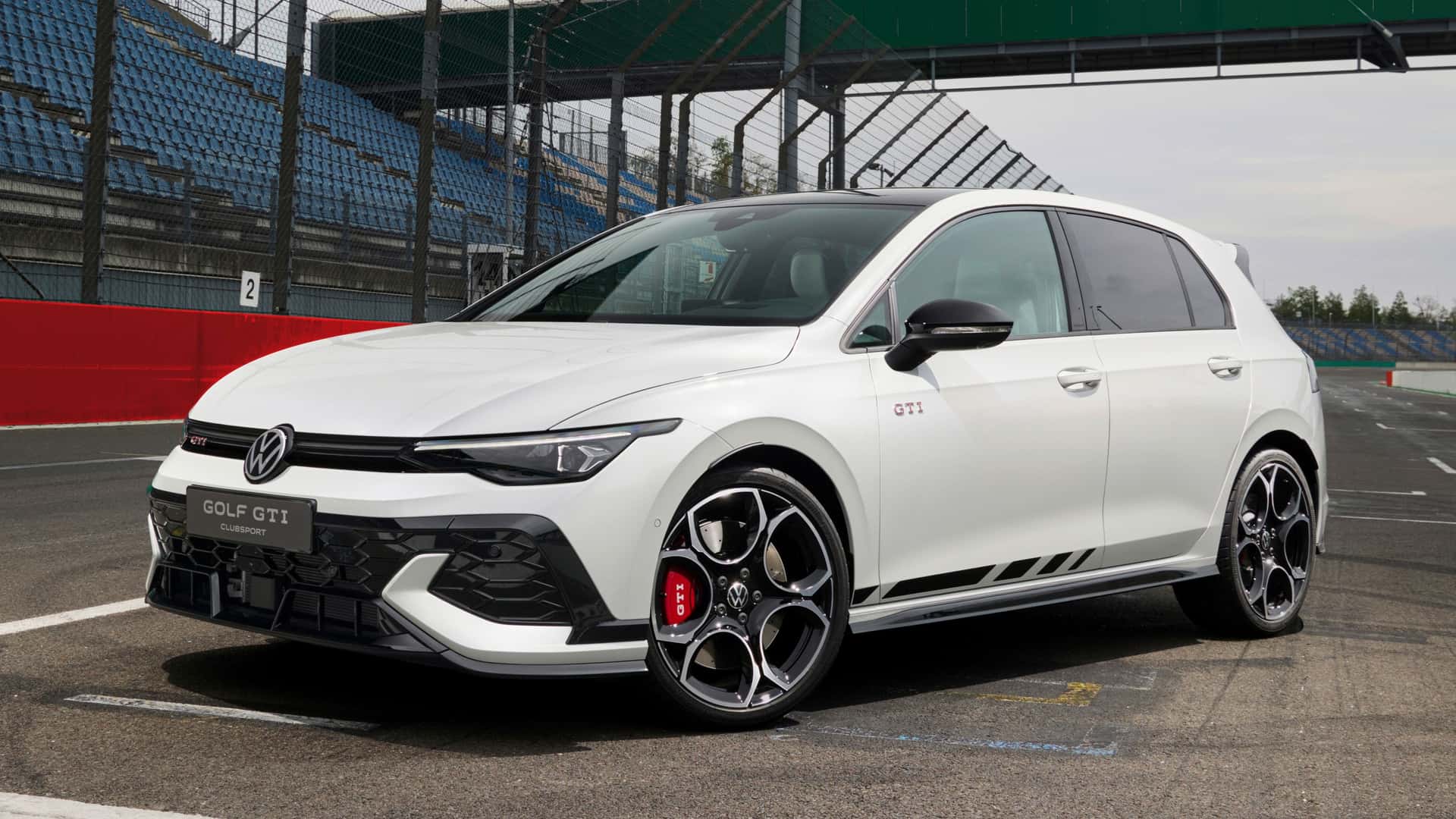Volkswagen Golf GTI, 50. yıl özel versiyonuyla kutlanacak