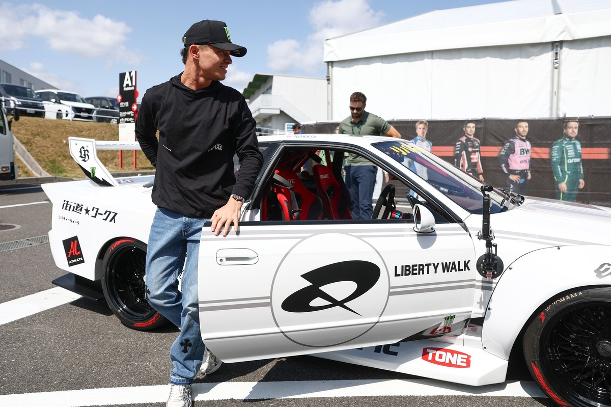 Lando Norris, özel Nissan Skyline R32 projesinin detaylarını açıkladı.