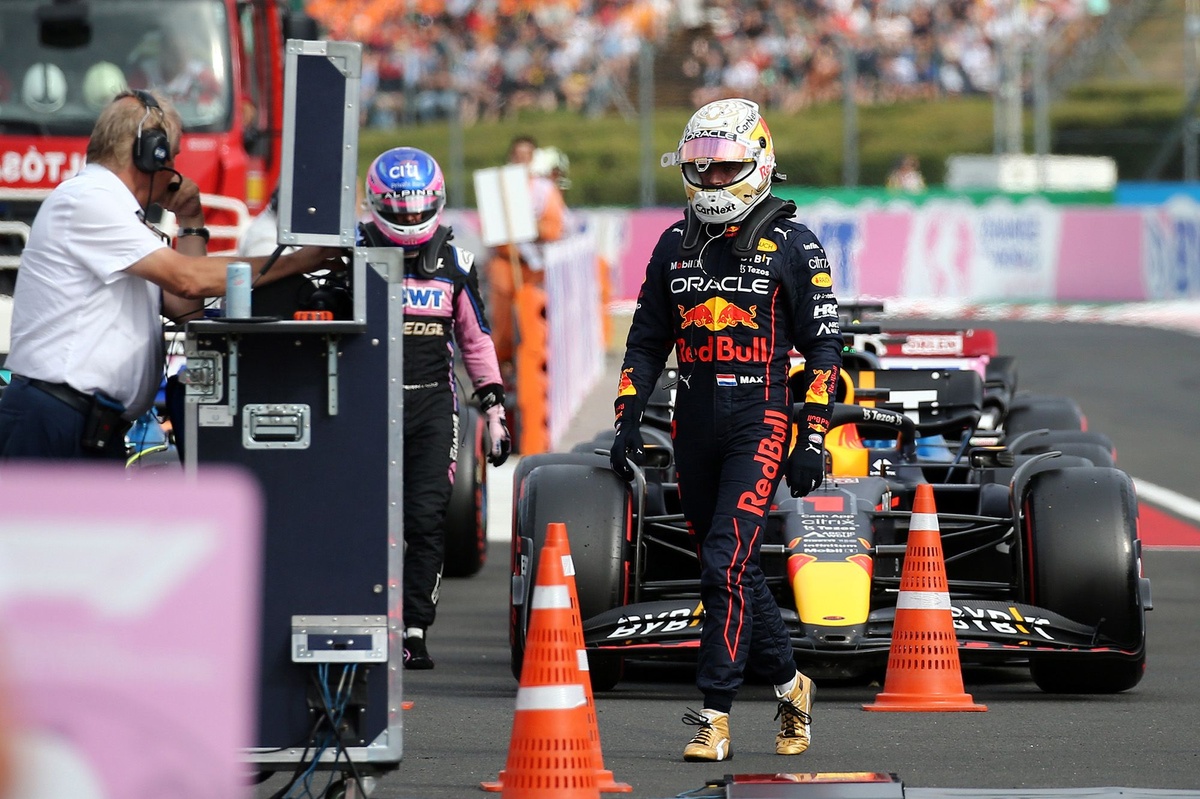 Max Verstappen 2026’da da takımımızda kalacak