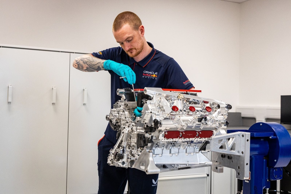Red Bull, 2026’da Mercedes motoruna oldukça yaklaşacak.