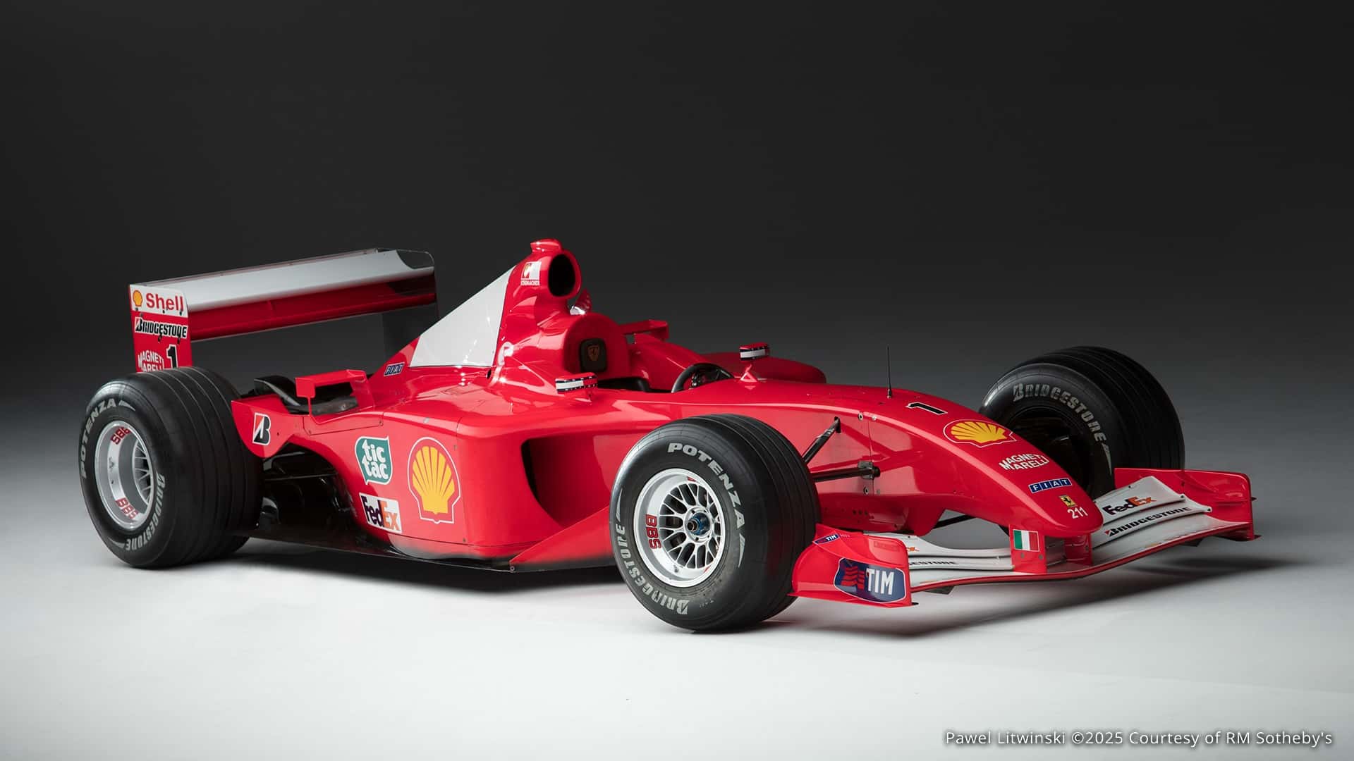 Schumacher’in yarıştığı Ferrari F2001, 16 milyon Euro’ya alıcı buldu!