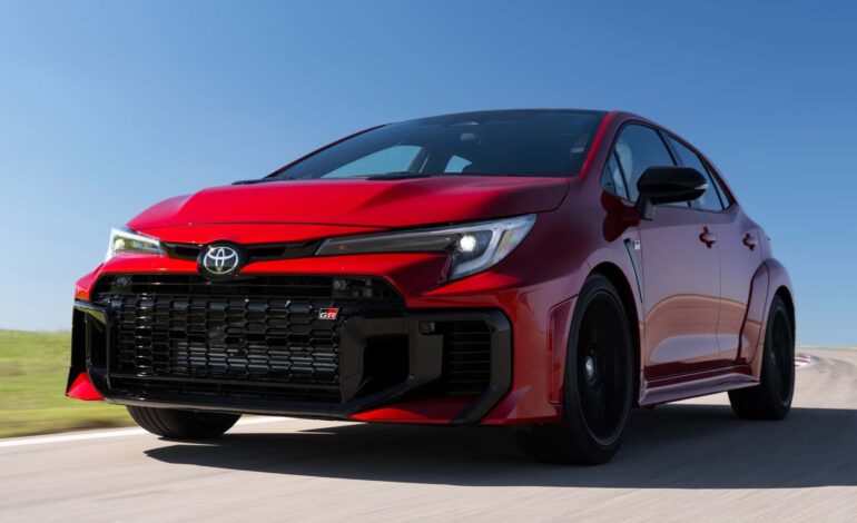 Toyota, GR Corolla’nın üretimini İngiltere’de gerçekleştirecek!