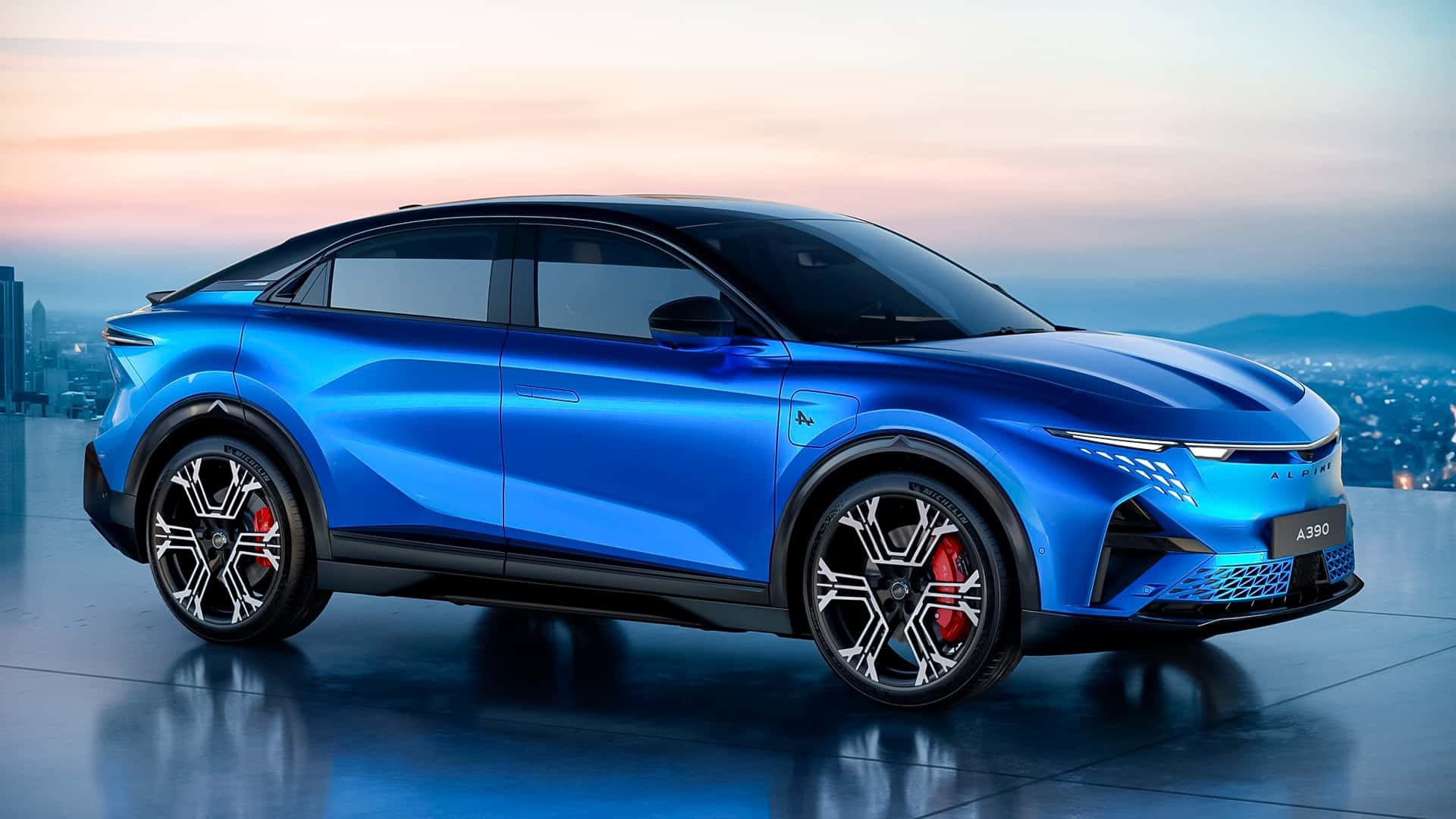Alpine A390: Elektrikle heyecan dorukta