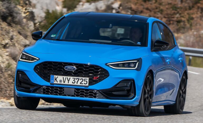 Ford, Focus ST üretimini durdurdu.