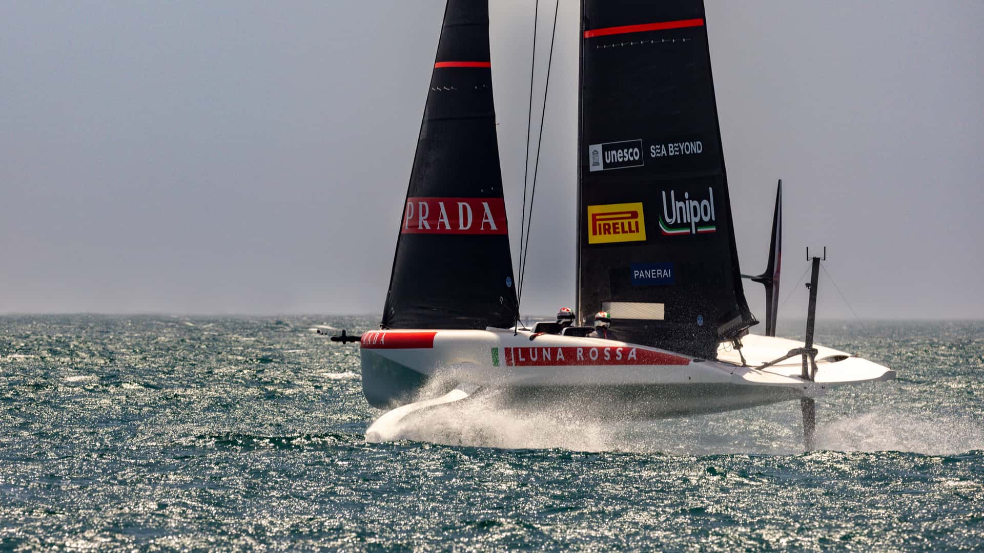 Pirelli, Luna Rossa ile yeni bir iş birliği başlattı.