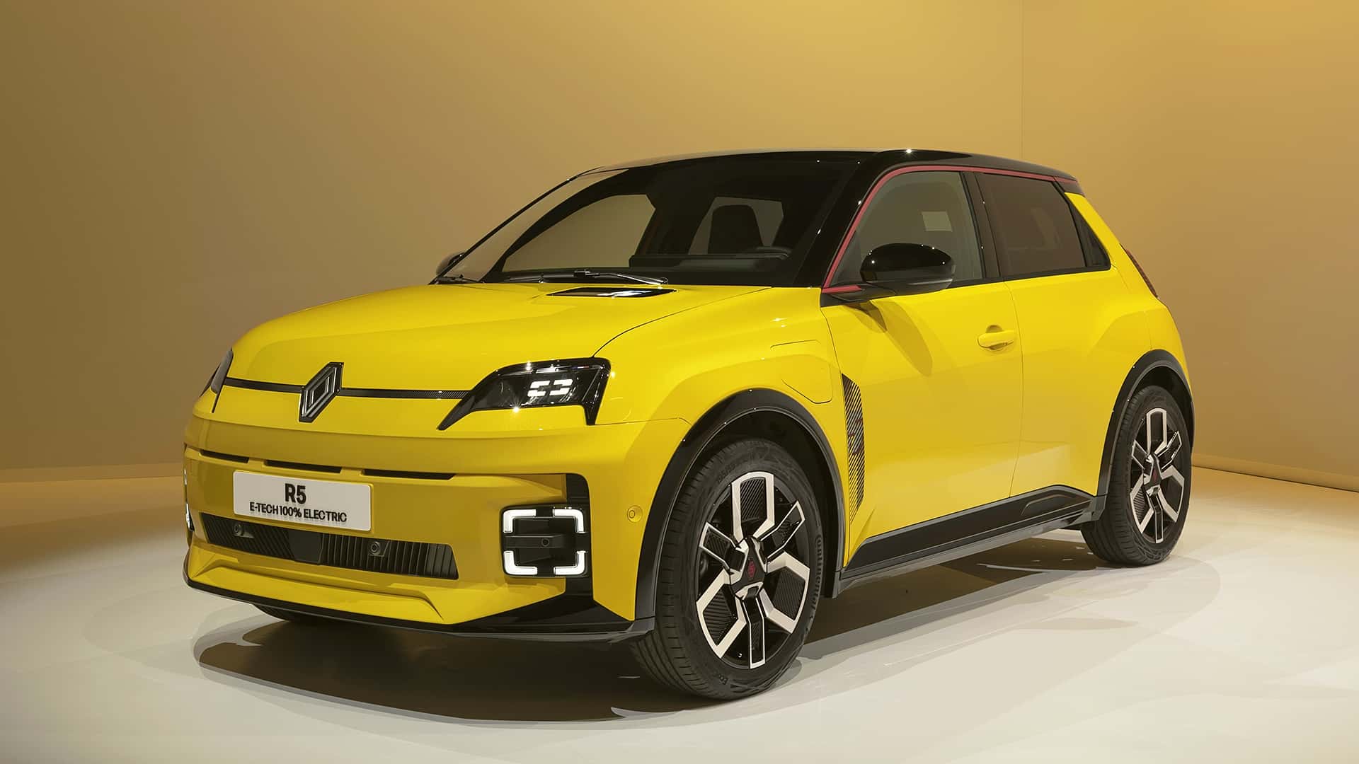 Yeni Renault 5 E-Tech tanıtıldı!