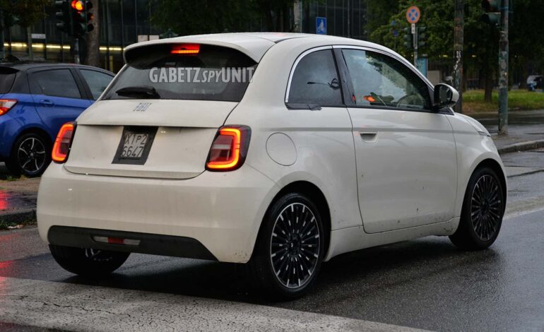 Yeni Fiat 500 Hibrit, yol testinde ortaya çıktı